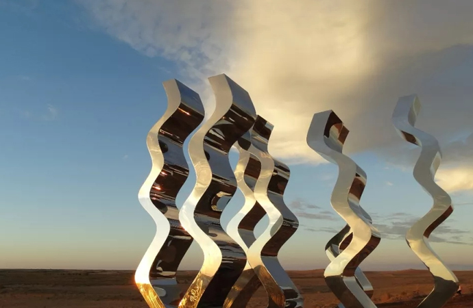 不銹鋼雕�?.jpg 不銹鋼雕�?.jpg